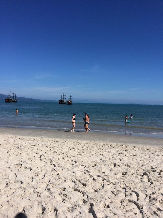 Lindo Apto, 50Metros Do Mar, Ideal Para Familias Florianopolis Bagian luar foto